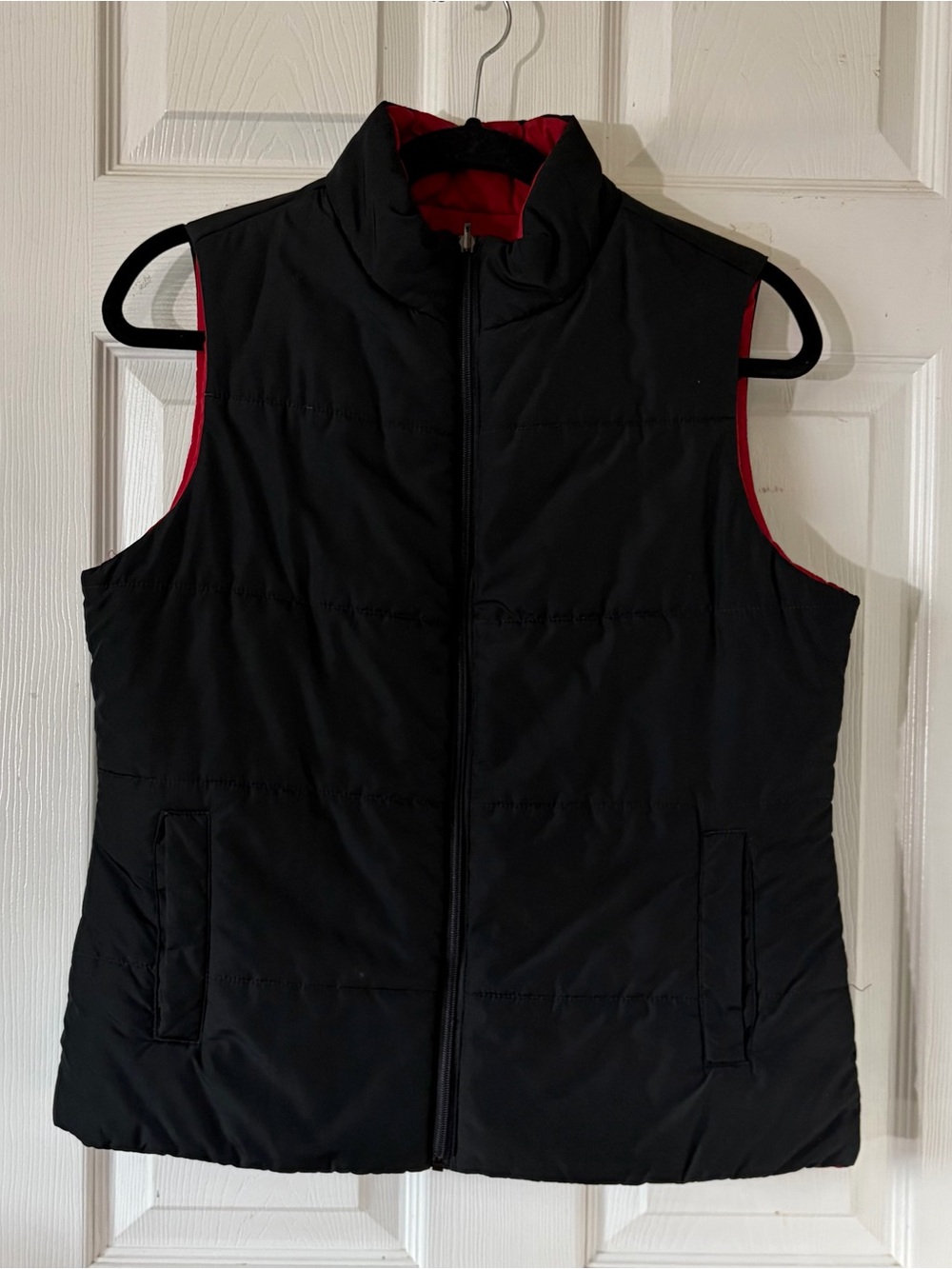 MERONA Reversible Black Puffer Vest with Red Trim - Women Sz M
